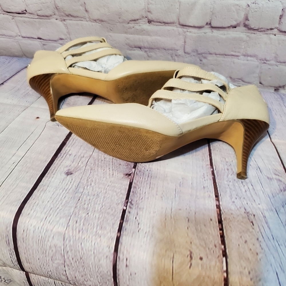 Sole Society Women's Mallory T-strap Leather Cage Heel - Picture 5 of 7
